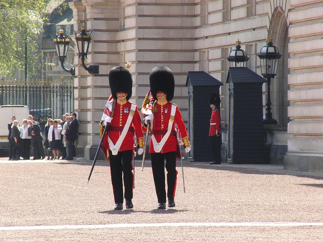 destu londres cosas gratis cambio de guarda